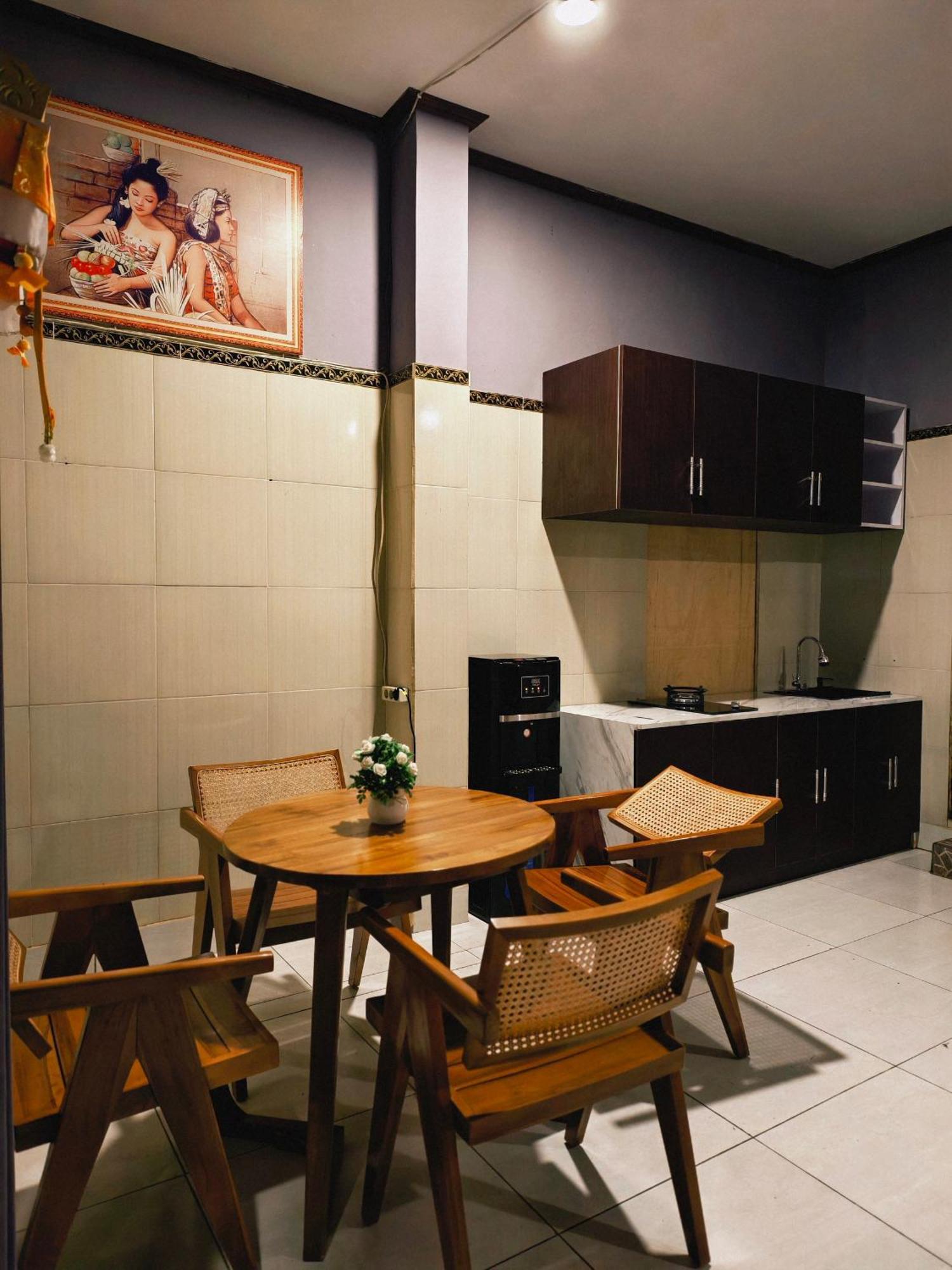 Aby Guest House By Paradise Sidemen  Bagian luar foto