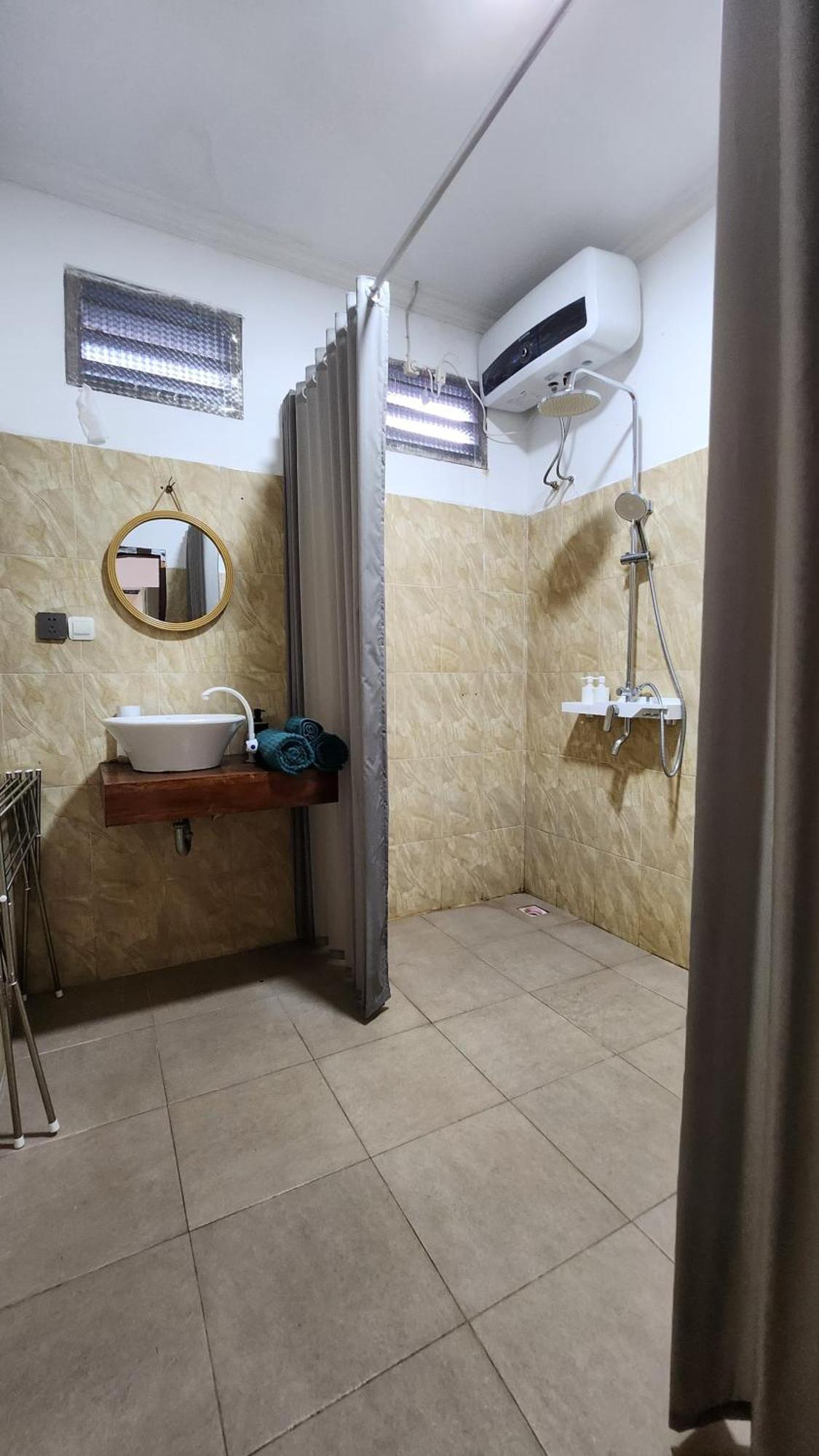 Aby Guest House By Paradise Sidemen  Bagian luar foto