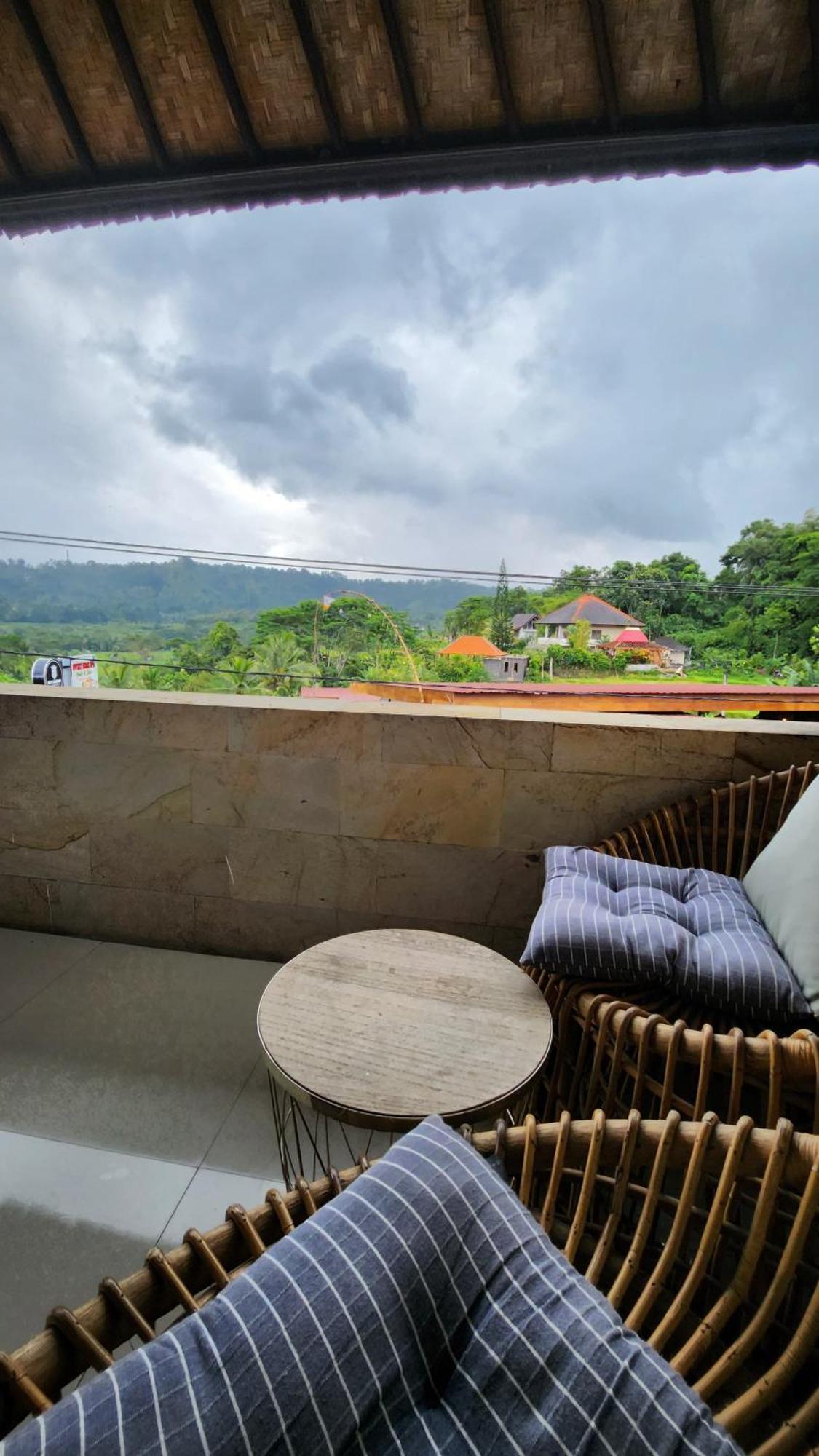 Aby Guest House By Paradise Sidemen  Bagian luar foto
